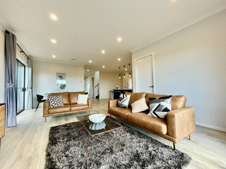 Morden Spacious New House Гамільтон Екстер'єр фото